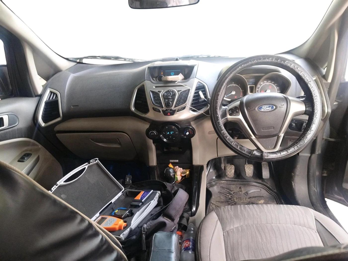 2013 Ford Ecosport TITANIUM 1.5L DIESEL, Diesel, Manual, 1,01,435 km, interior