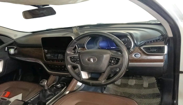2019 Tata Harrier XZ 2.0L, Diesel, Manual, 1,65,998 km, interior