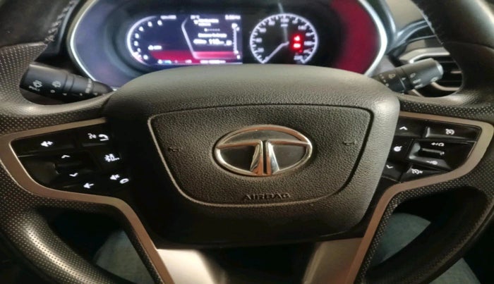 2019 Tata Harrier XZ 2.0L, Diesel, Manual, 1,65,998 km, interior