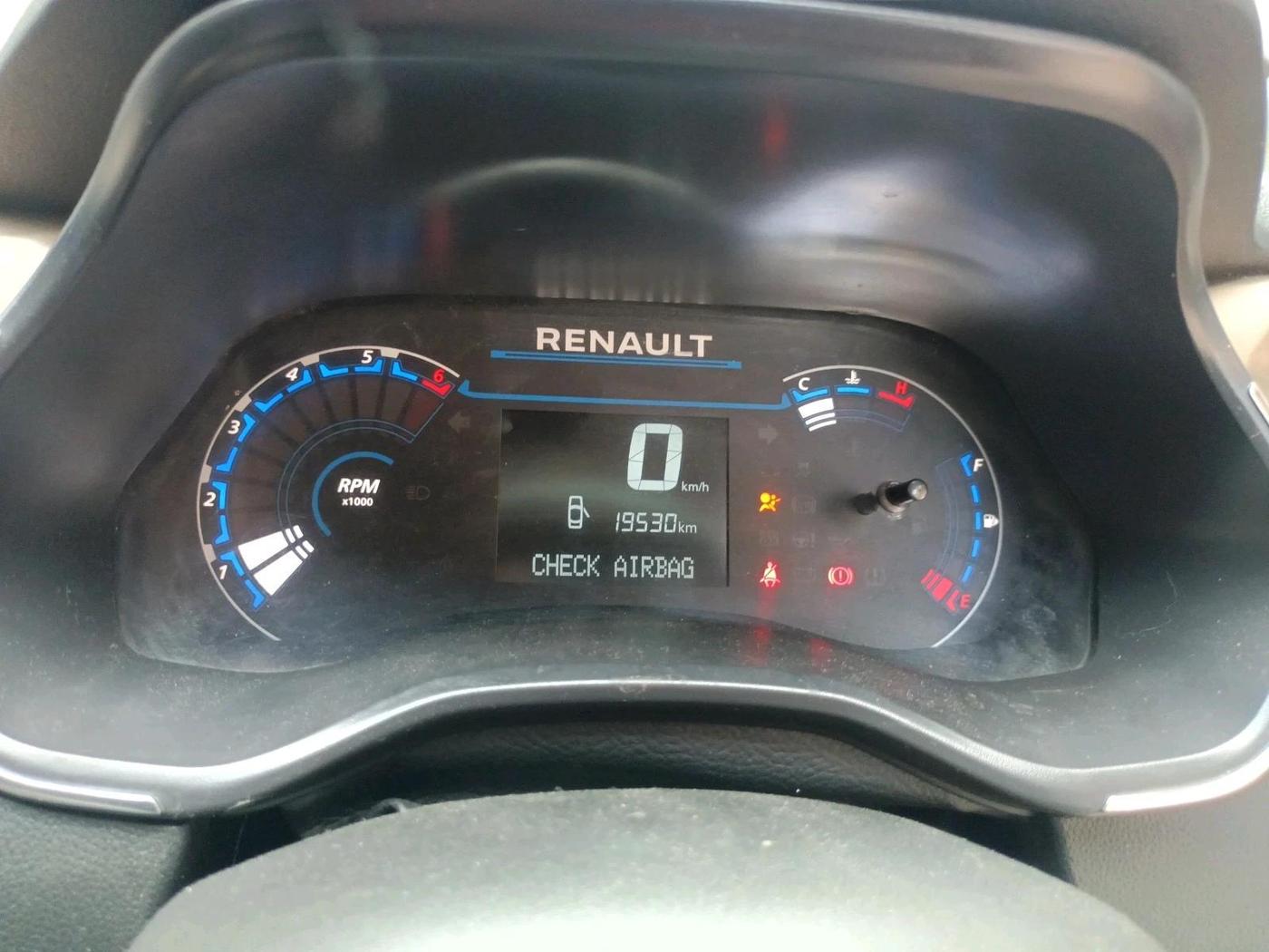 2023 Renault Kiger RXT (O) MT, Petrol, Manual, 19,530 km, interior