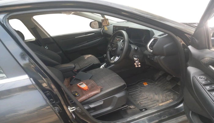 2024 KIA SONET HTK (O) 1.2 Petrol MT, Petrol, Manual, 34,660 km, interior