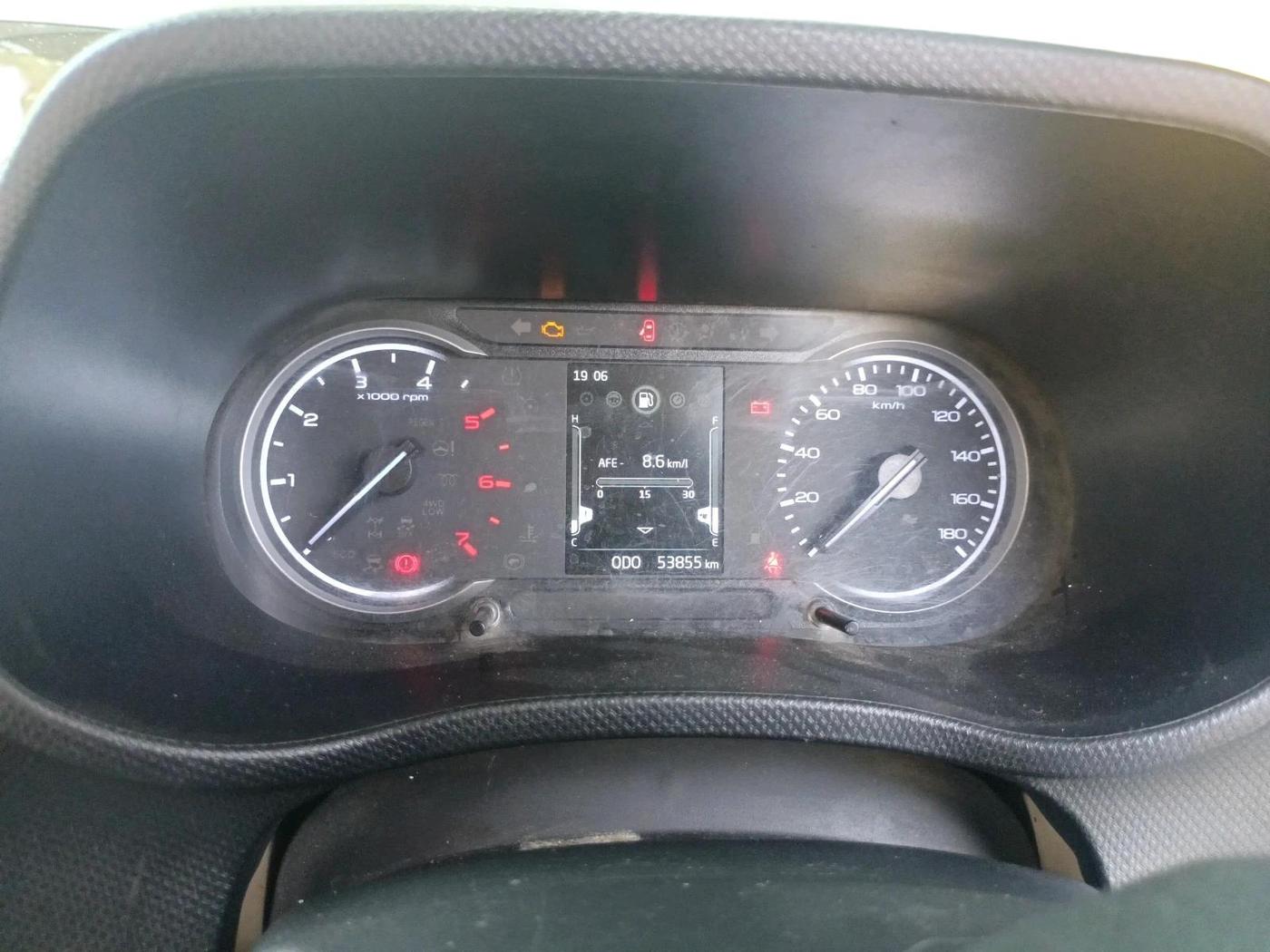2021 Mahindra BOLERO NEO N 8, Diesel, Manual, 53,855 km, interior