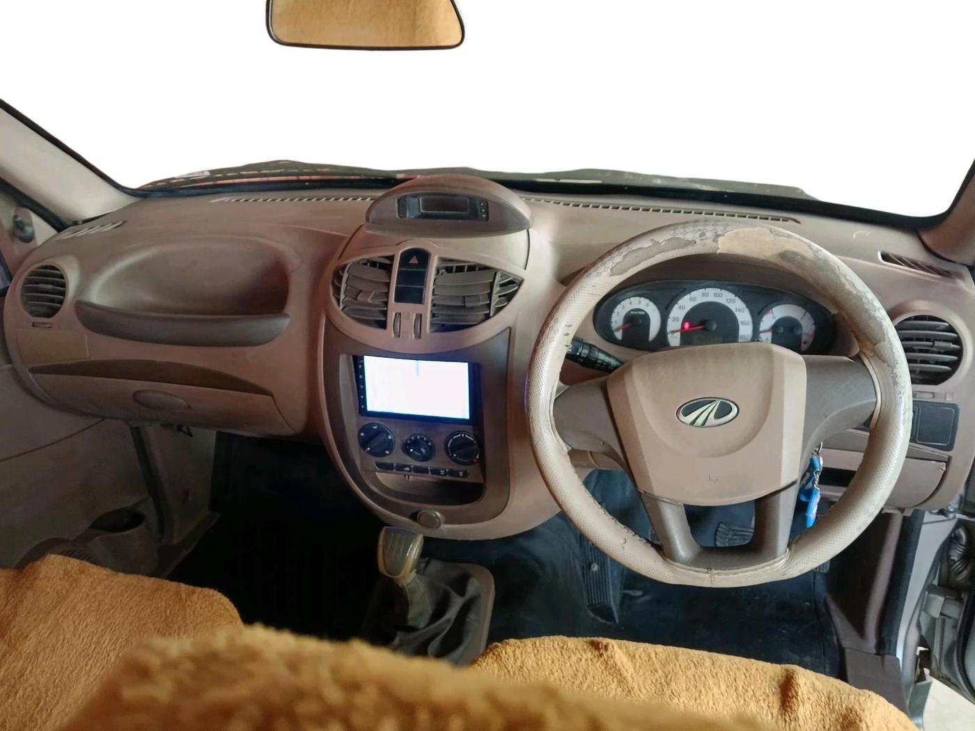 2011 Mahindra Xylo E4, Diesel, Manual, 1,42,977 km, interior