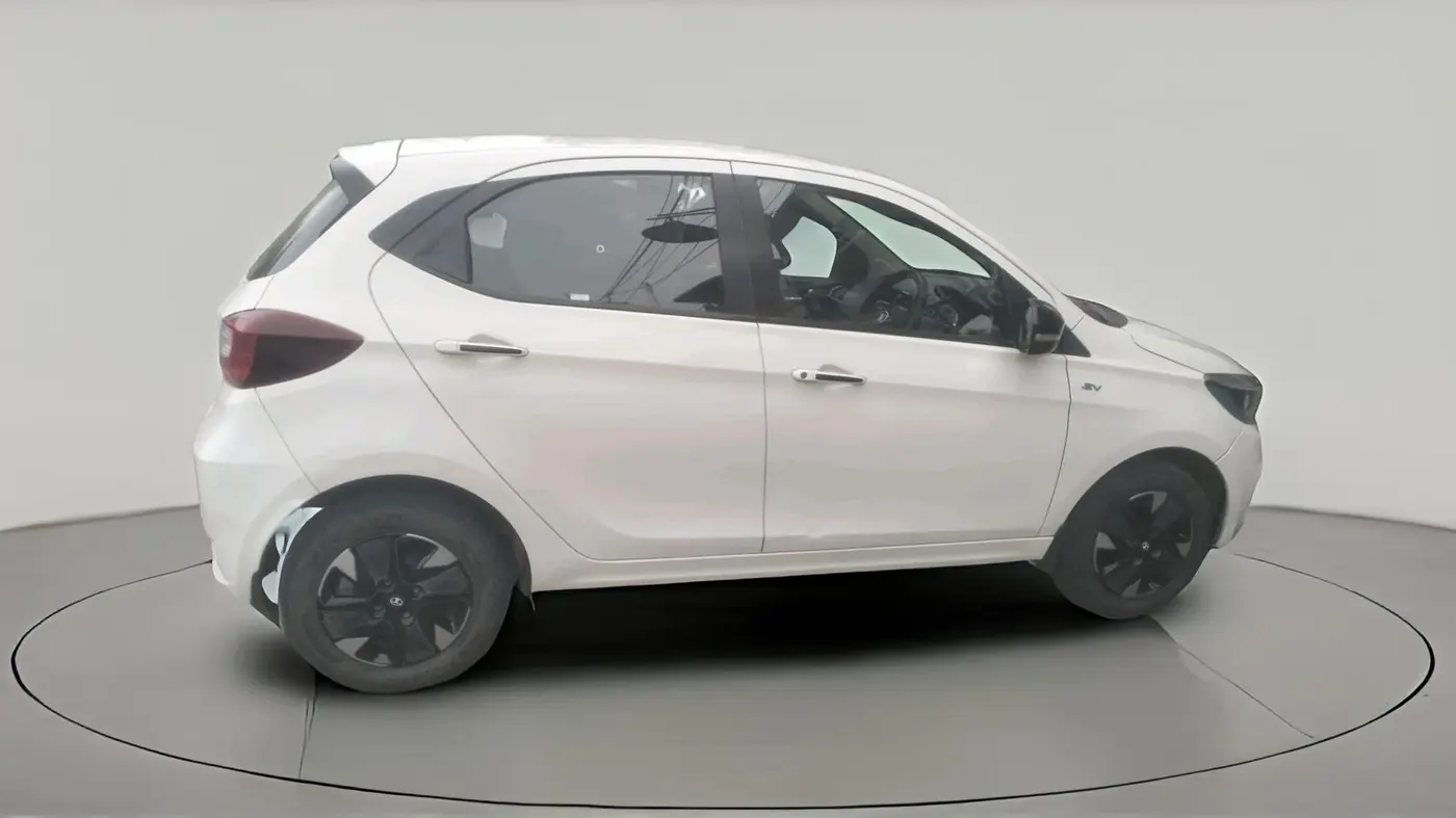2024 Tata TIAGO EV XZ PLUS LONG RANGE, Electric, Automatic, 21,852 km, exterior