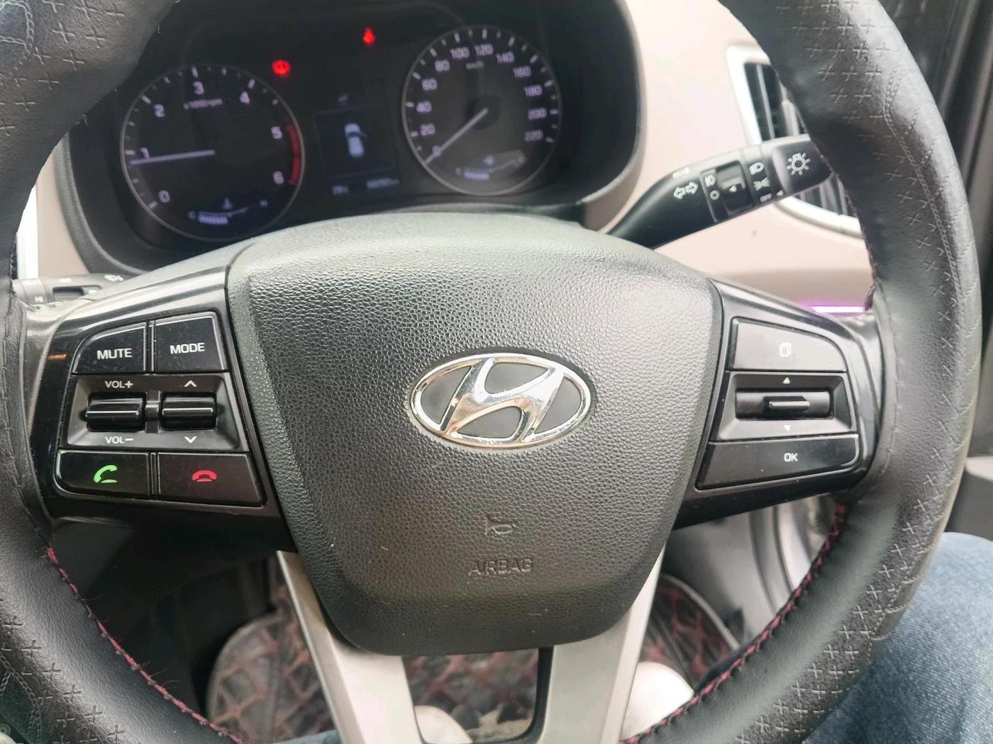 2017 Hyundai Creta SX (O) 1.6 DIESEL, Diesel, Manual, 88,282 km, interior