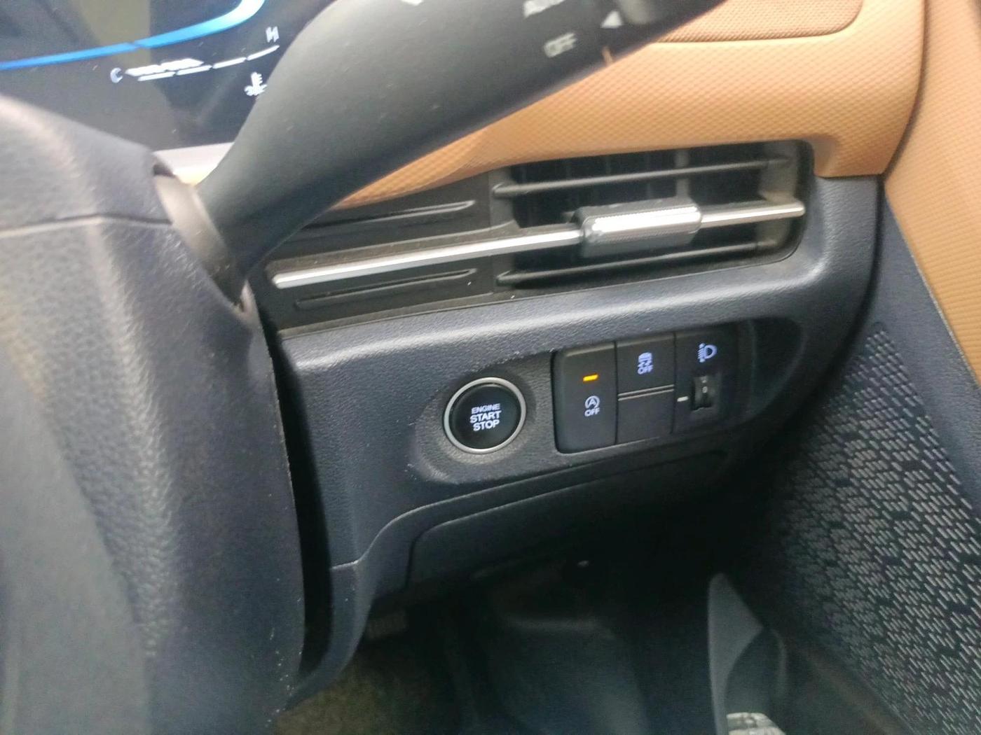 2024 Hyundai ALCAZAR PRESTIGE 1.5 TURBO PETROL MT 7STR, Petrol, Manual, 33,217 km, interior