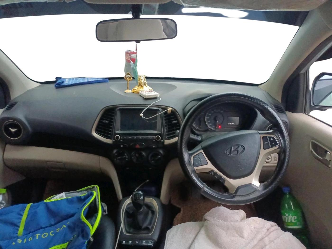 2019 Hyundai NEW SANTRO SPORTZ CNG, CNG, Manual, 2,19,634 km, interior