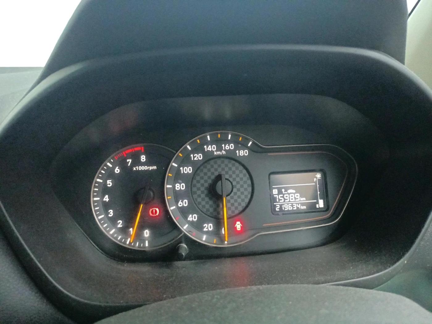 2019 Hyundai NEW SANTRO SPORTZ CNG, CNG, Manual, 2,19,634 km, interior