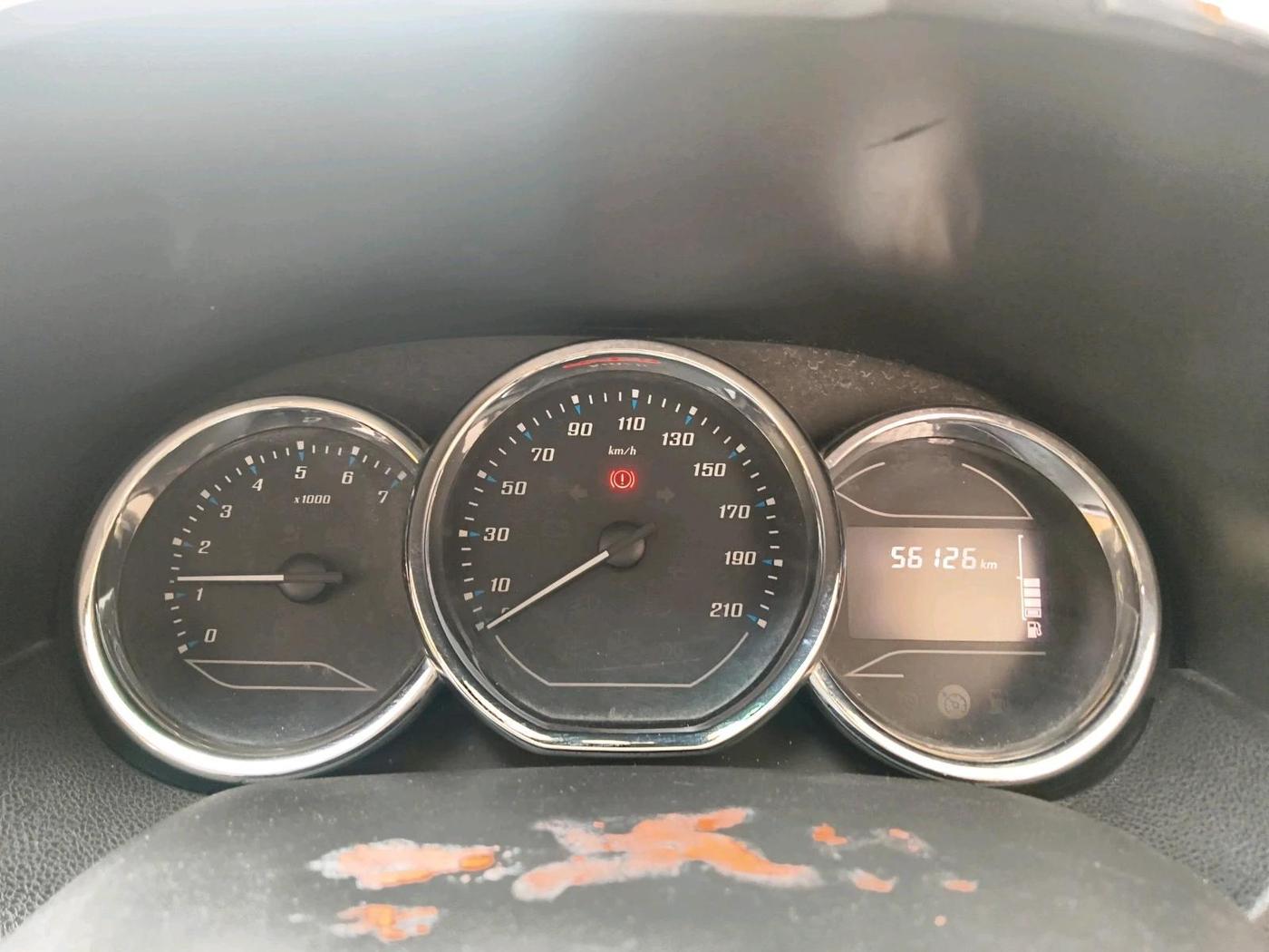 2020 Renault Duster RXS 1.5 PETROL MT, Petrol, Manual, 56,126 km, interior
