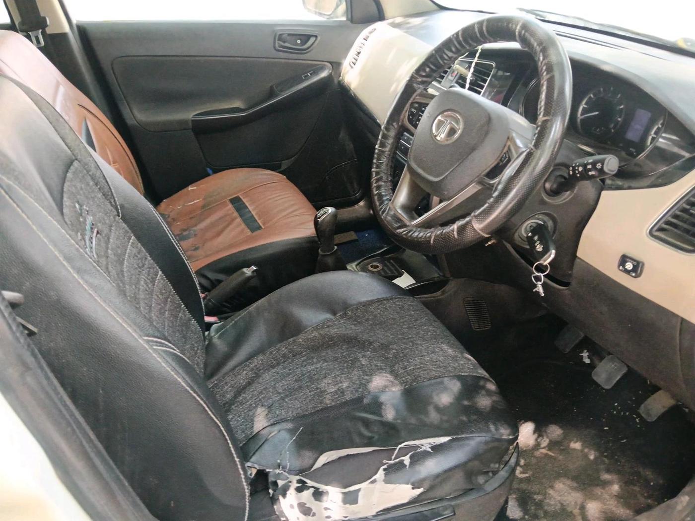 2018 Tata Zest XMS PETROL, Petrol, Manual, 1,09,948 km, interior