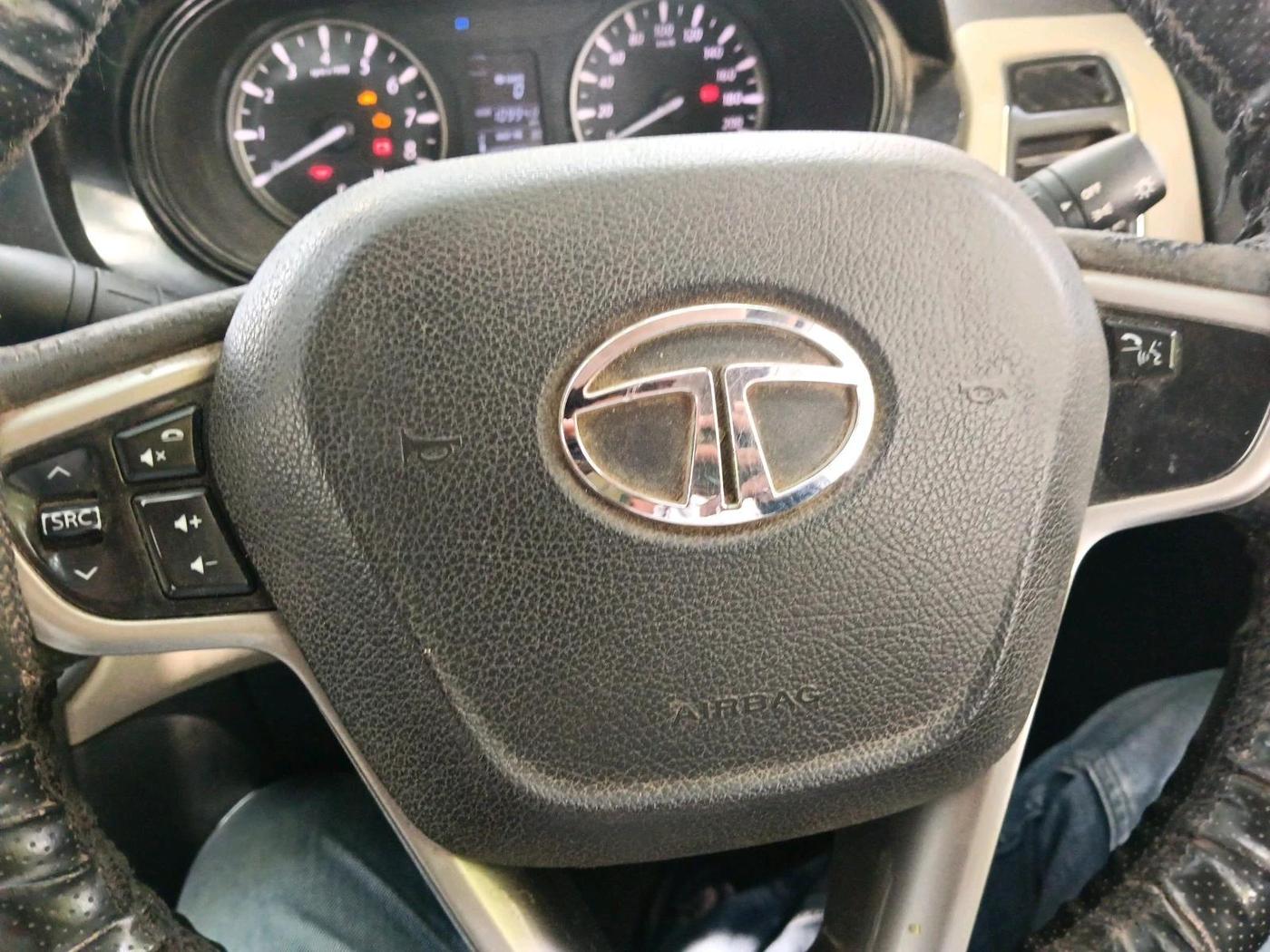 2018 Tata Zest XMS PETROL, Petrol, Manual, 1,09,948 km, interior