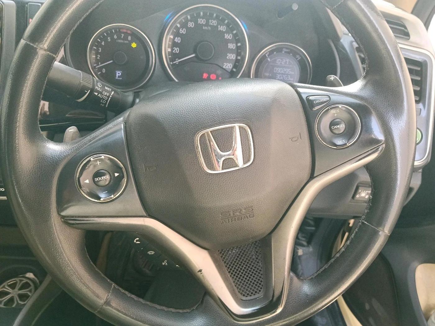 2017 Honda City 1.5L I-VTEC ZX CVT, Petrol, Automatic, 90,495 km, interior