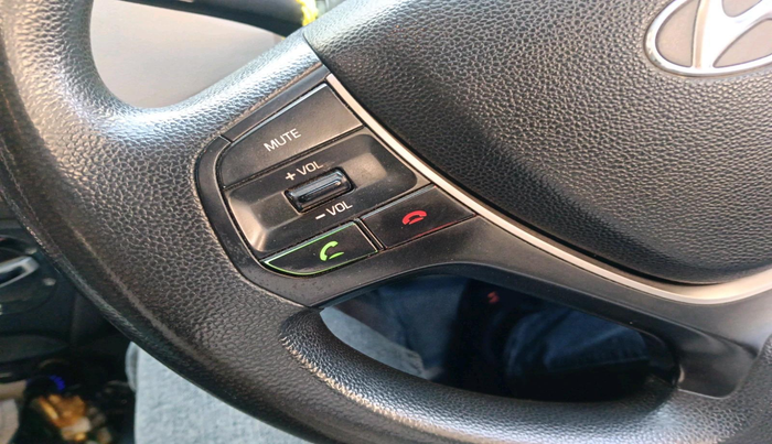 2015 Hyundai Elite i20 MAGNA 1.2, Petrol, Manual, 2,14,727 km, interior