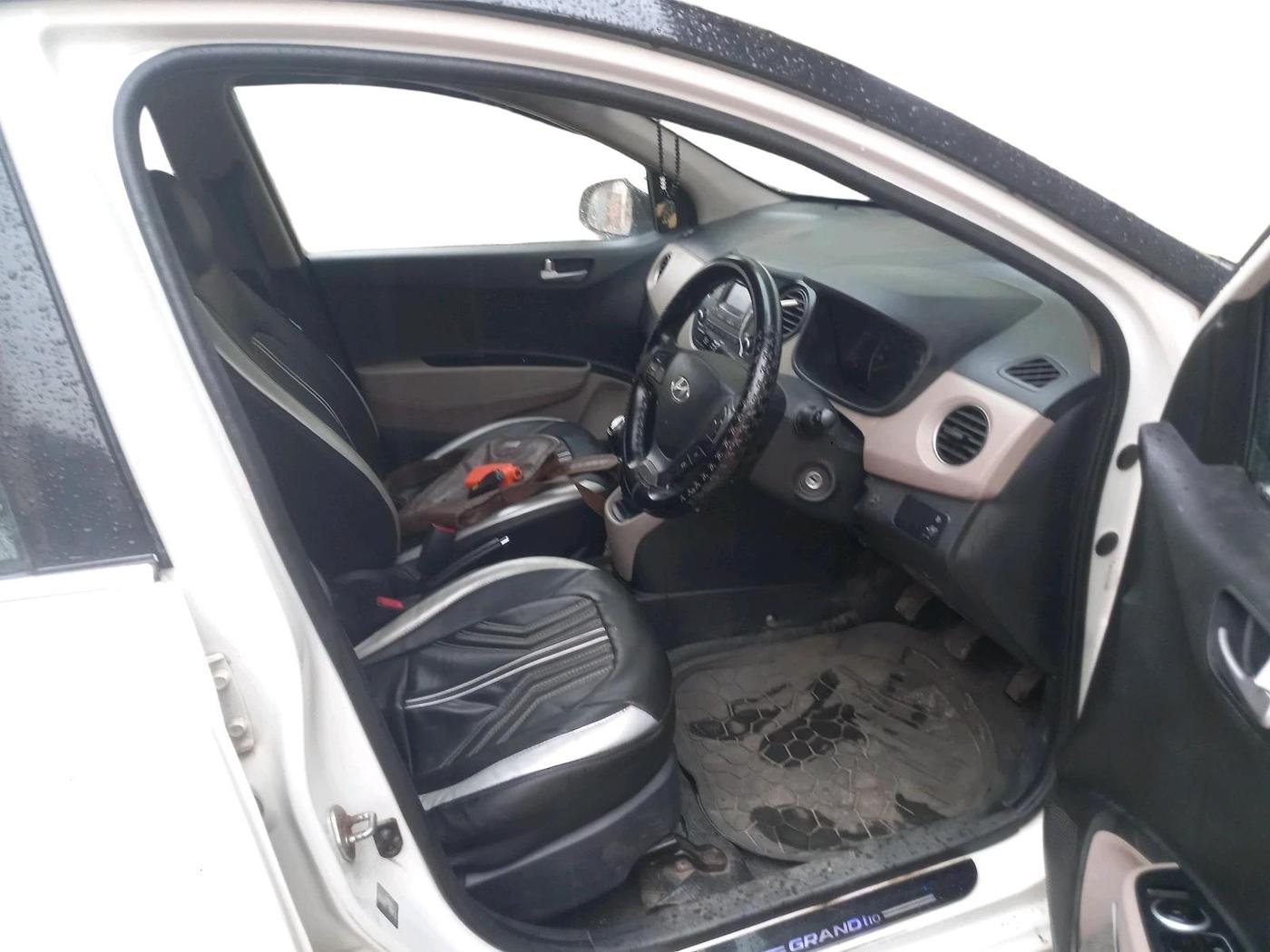 2015 Hyundai Grand i10 SPORTZ 1.2 KAPPA VTVT, Petrol, Manual, 59,706 km, interior
