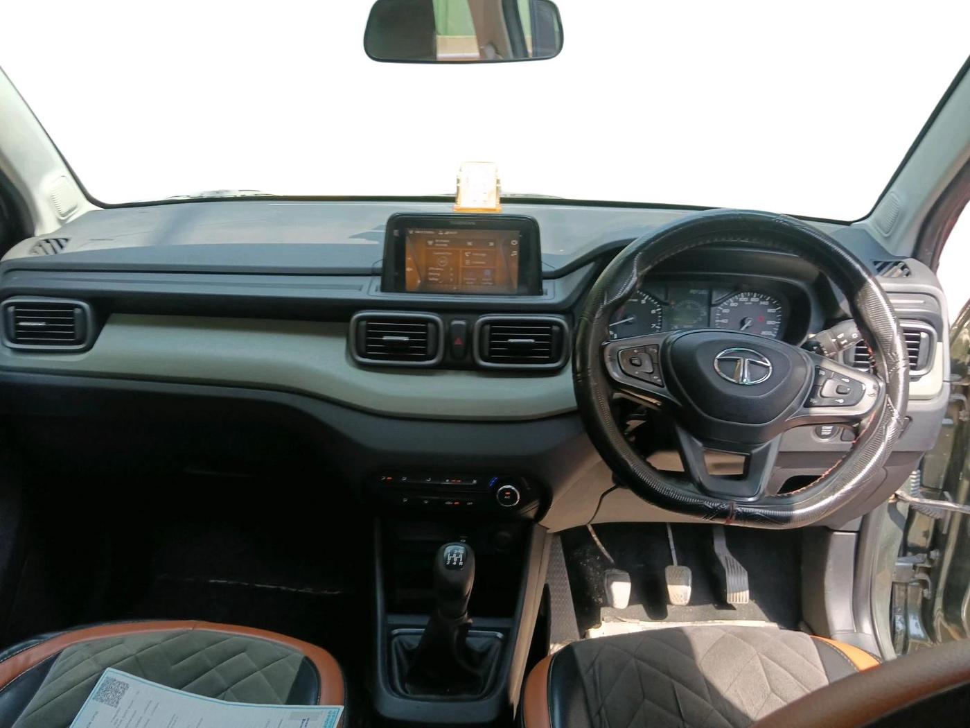 2023 Tata PUNCH ACCOMPLISHED MT CAMO EDITION, Petrol, Manual, 1,01,770 km, interior