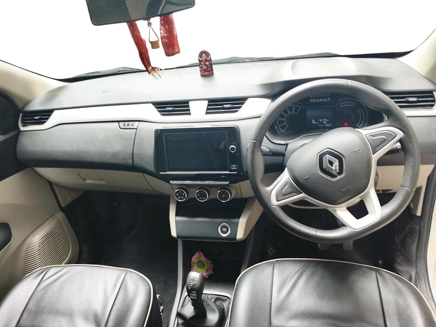 2020 Renault TRIBER RXZ AMT, Petrol, Automatic, 16,735 km, interior