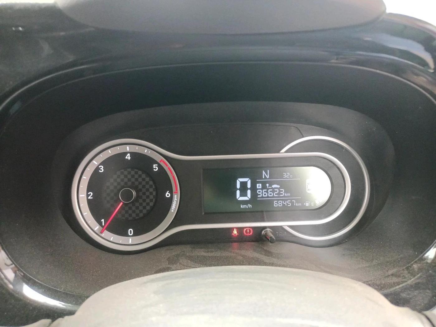 2020 Hyundai AURA SX PLUS 1.2 AMT CRDI, Diesel, Automatic, 68,457 km, interior