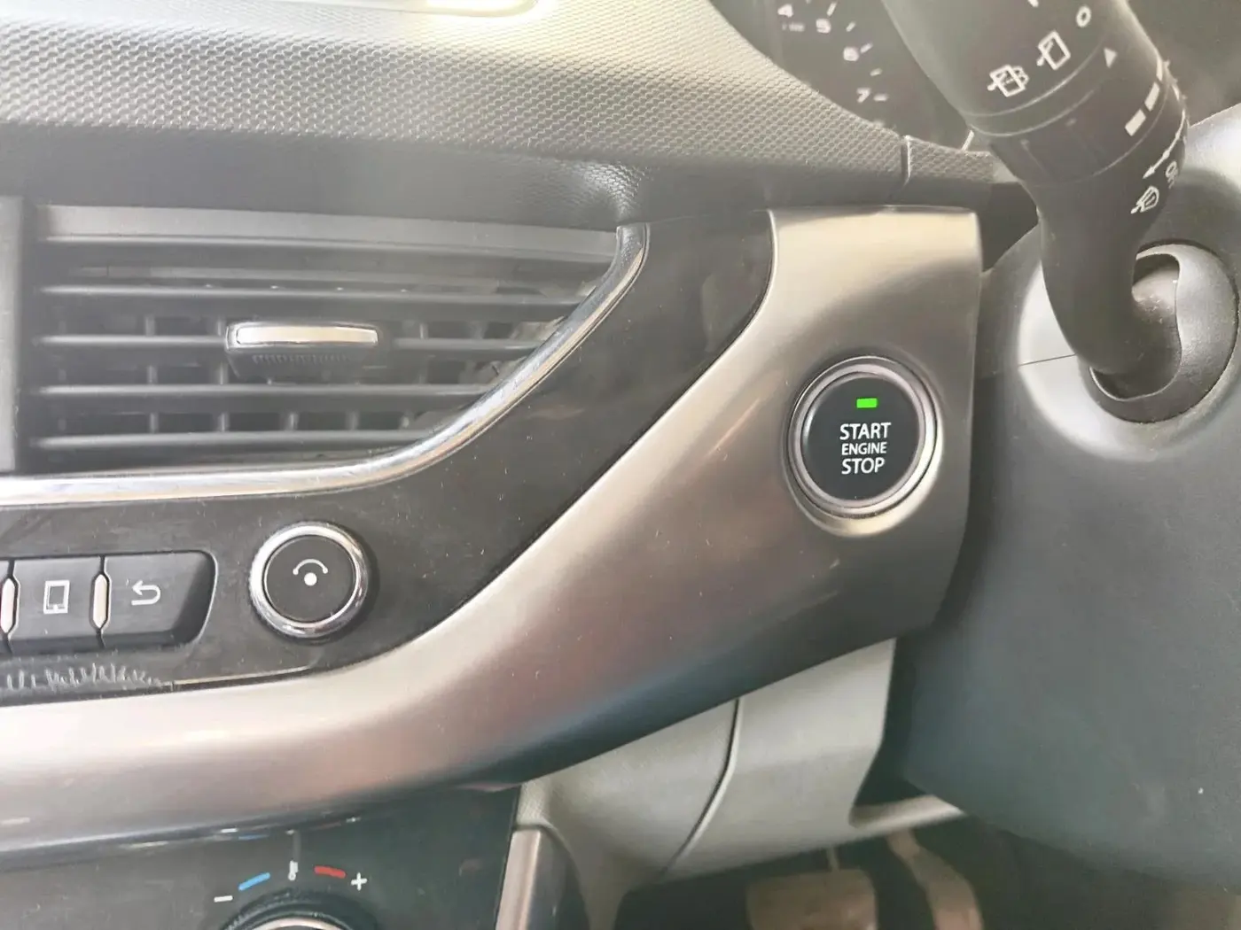 2018 Tata NEXON XZA PLUS DIESEL, Diesel, Automatic, 1,80,010 km, interior