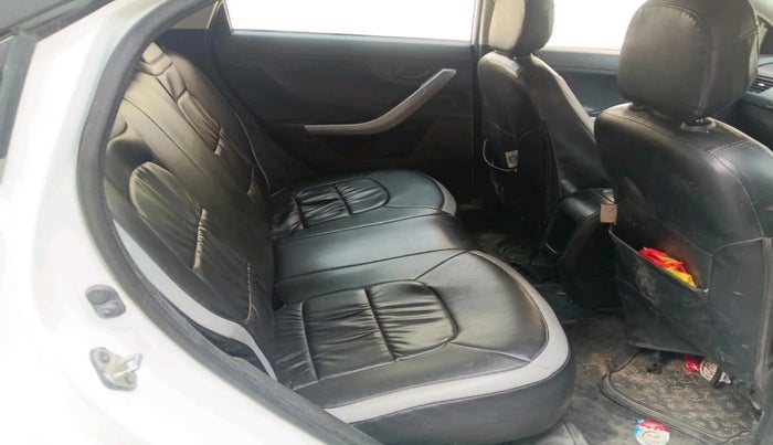 2022 Tata NEXON XM SUNROOF PETROL, Petrol, Manual, 61,412 km, interior