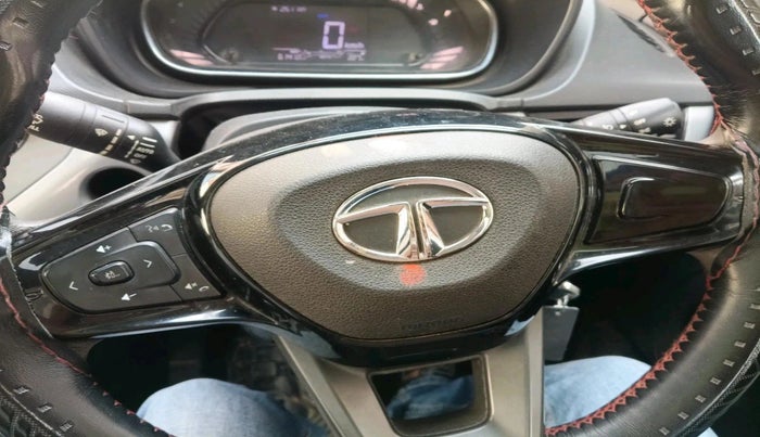 2022 Tata NEXON XM SUNROOF PETROL, Petrol, Manual, 61,412 km, interior