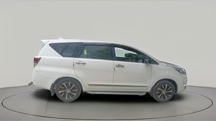 2023 Toyota Innova Crysta 2.4 ZX 7STR, Diesel, Manual, 42,398 km, exterior