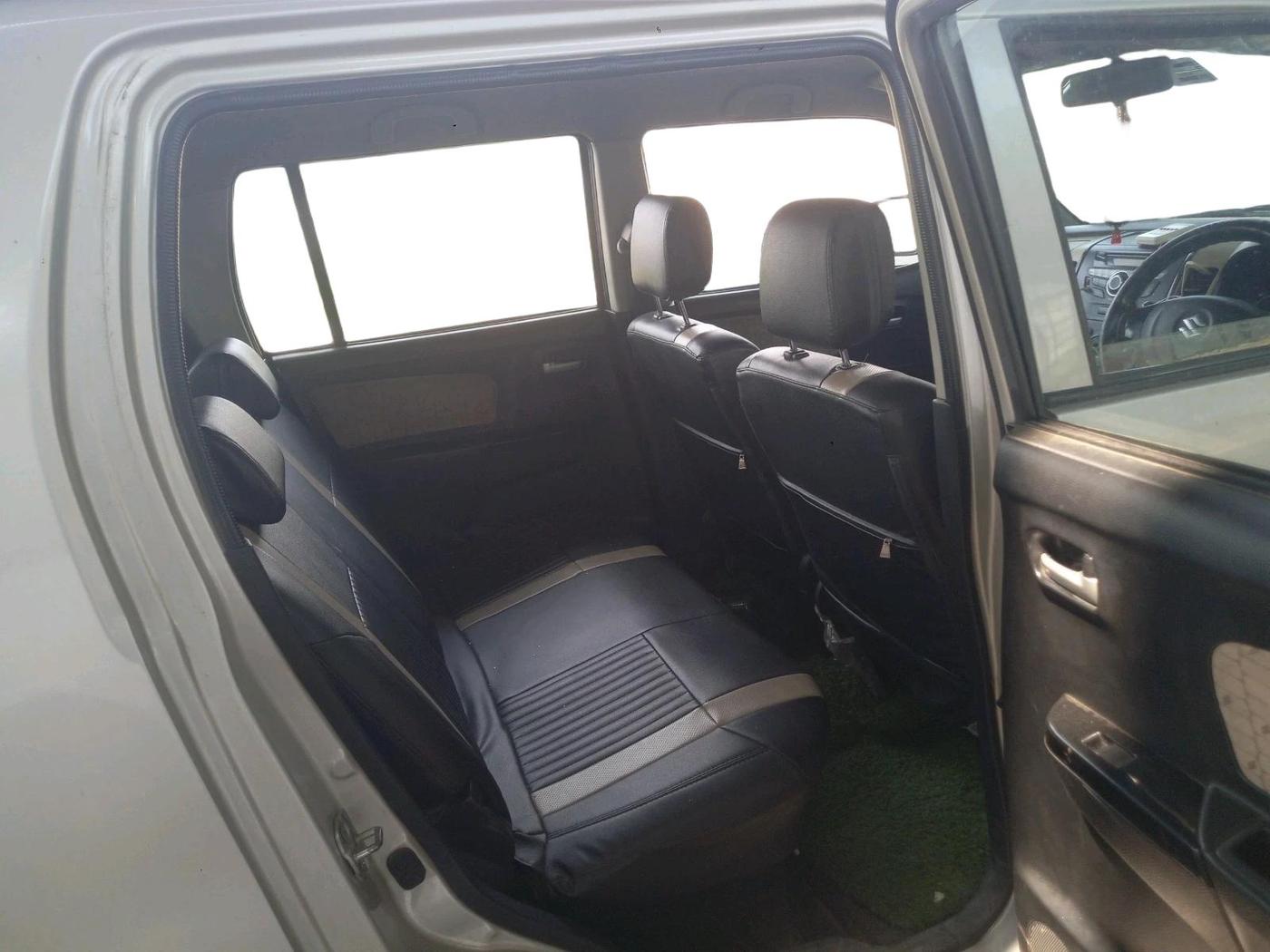 2017 Maruti Wagon R 1.0 VXI AMT, Petrol, Automatic, 27,675 km, interior