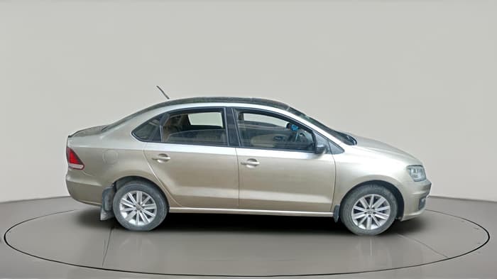 2017 Volkswagen Vento HIGHLINE 1.5 AT, Diesel, Automatic, 97,729 km, exterior