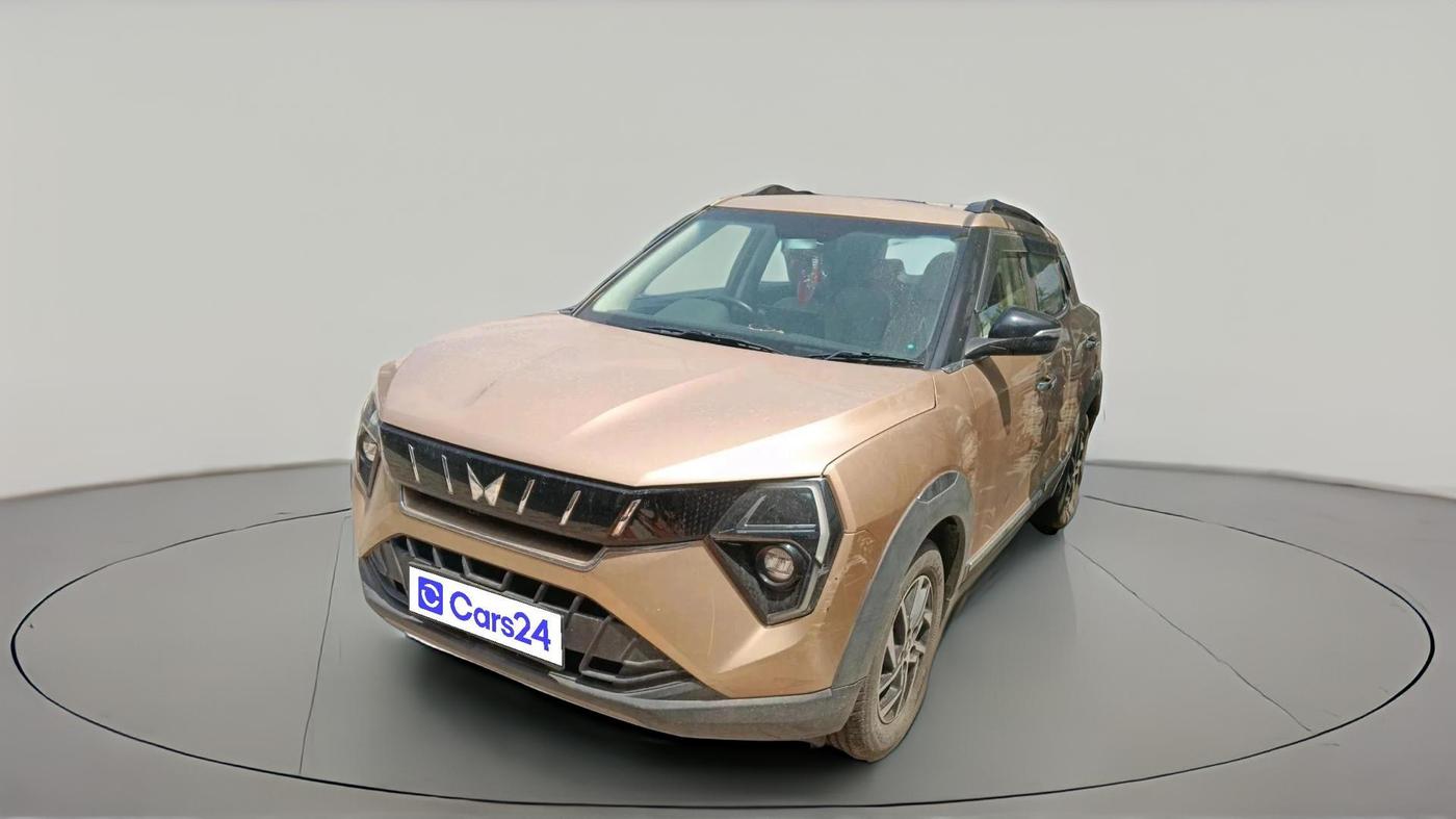 2024 Mahindra XUV 3XO AX5 1.5 Turbo Diesel, Diesel, Manual, 22,709 km, exterior