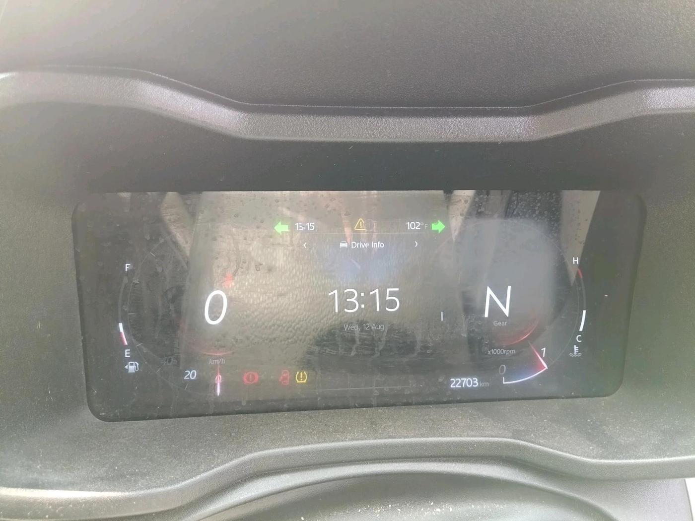 2024 Mahindra XUV 3XO AX5 1.5 Turbo Diesel, Diesel, Manual, 22,709 km, interior