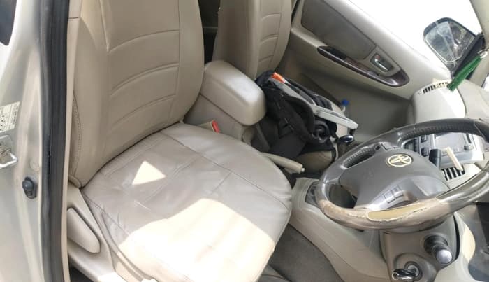 2013 Toyota Innova 2.5 VX 7 STR, Diesel, Manual, 1,02,905 km, interior