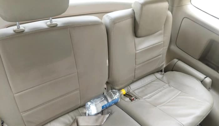 2013 Toyota Innova 2.5 VX 7 STR, Diesel, Manual, 1,02,905 km, interior