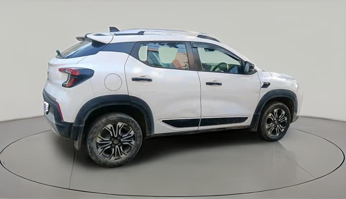 2022 Renault Kiger RXZ MT, Petrol, Manual, 45,963 km, exterior