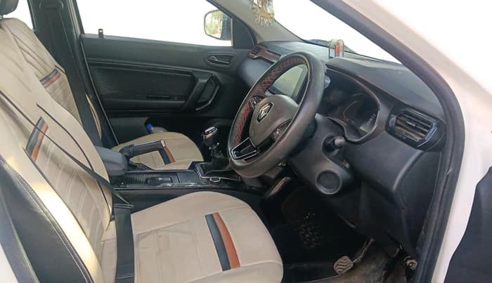 2022 Renault Kiger RXZ MT, Petrol, Manual, 45,963 km, interior