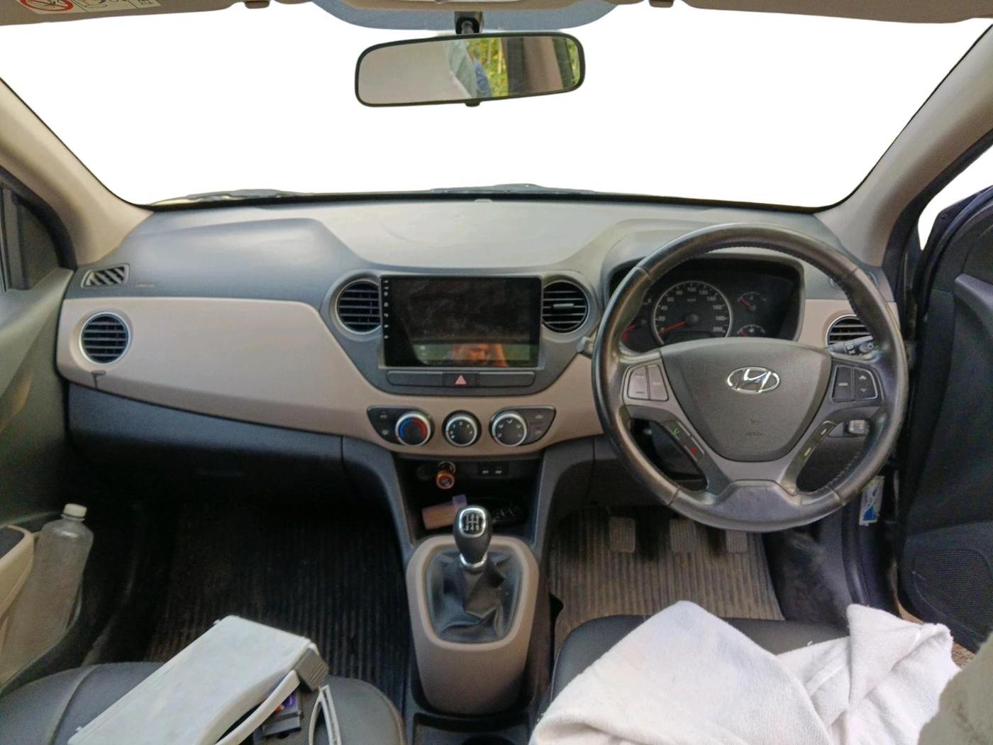 2013 Hyundai Grand i10 ASTA (O) 1.2 KAPPA VTVT, CNG, Manual, 65,589 km, interior