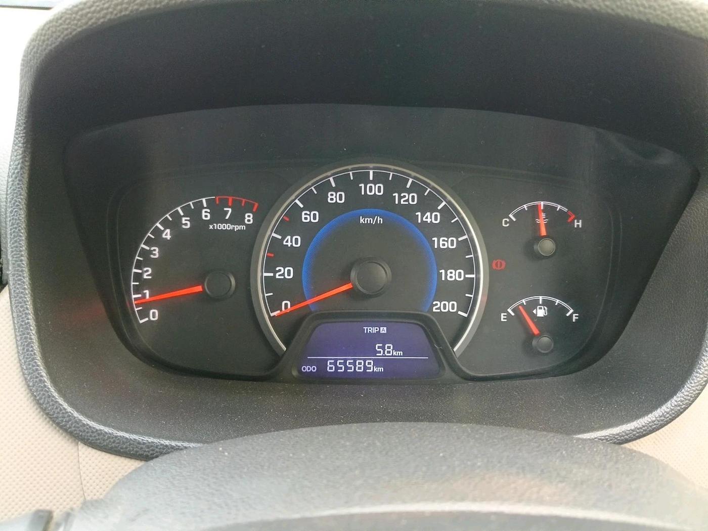 2013 Hyundai Grand i10 ASTA (O) 1.2 KAPPA VTVT, CNG, Manual, 65,589 km, interior