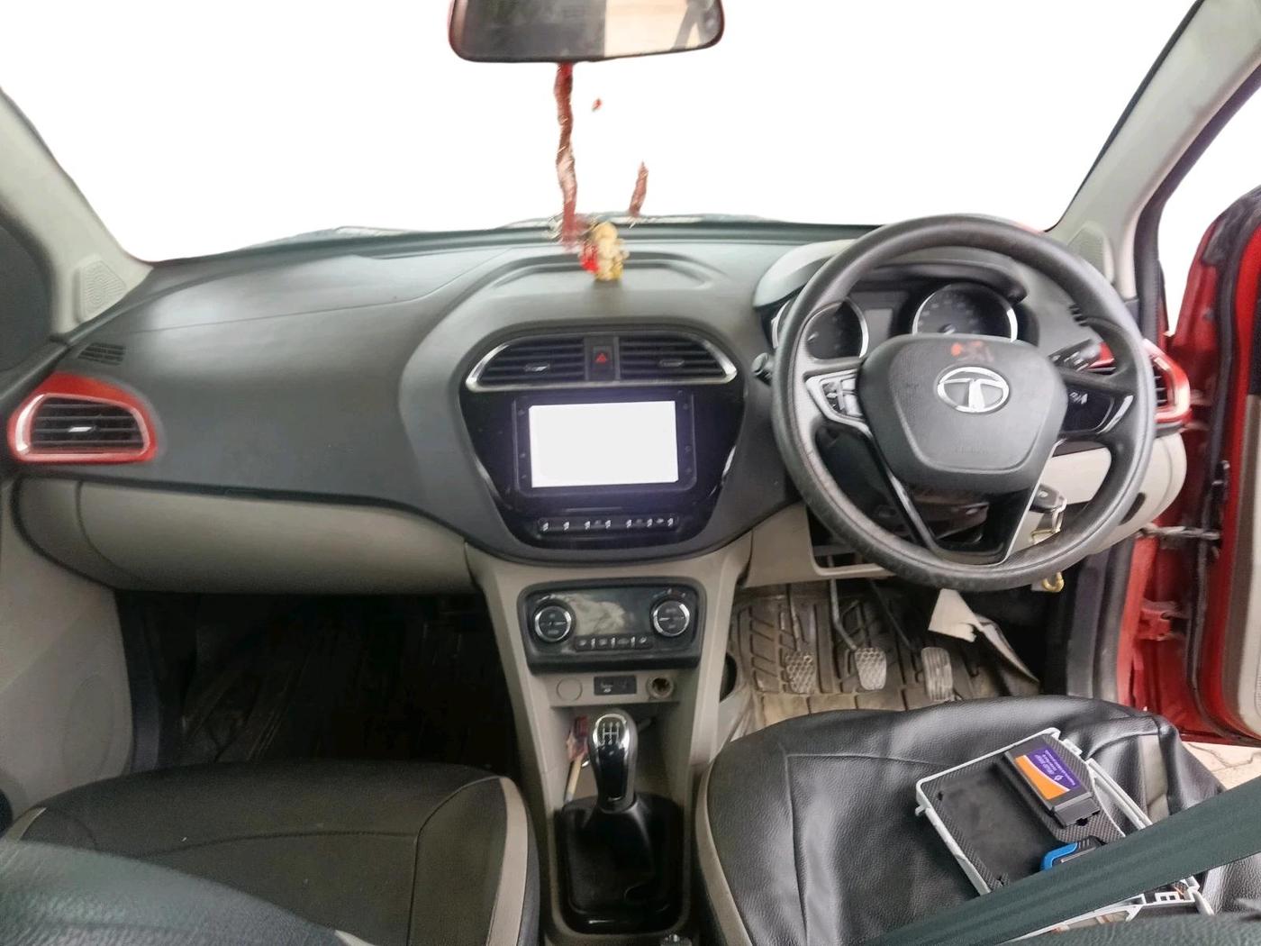 2019 Tata Tiago XZ PLUS PETROL, Petrol, Manual, 55,939 km, interior