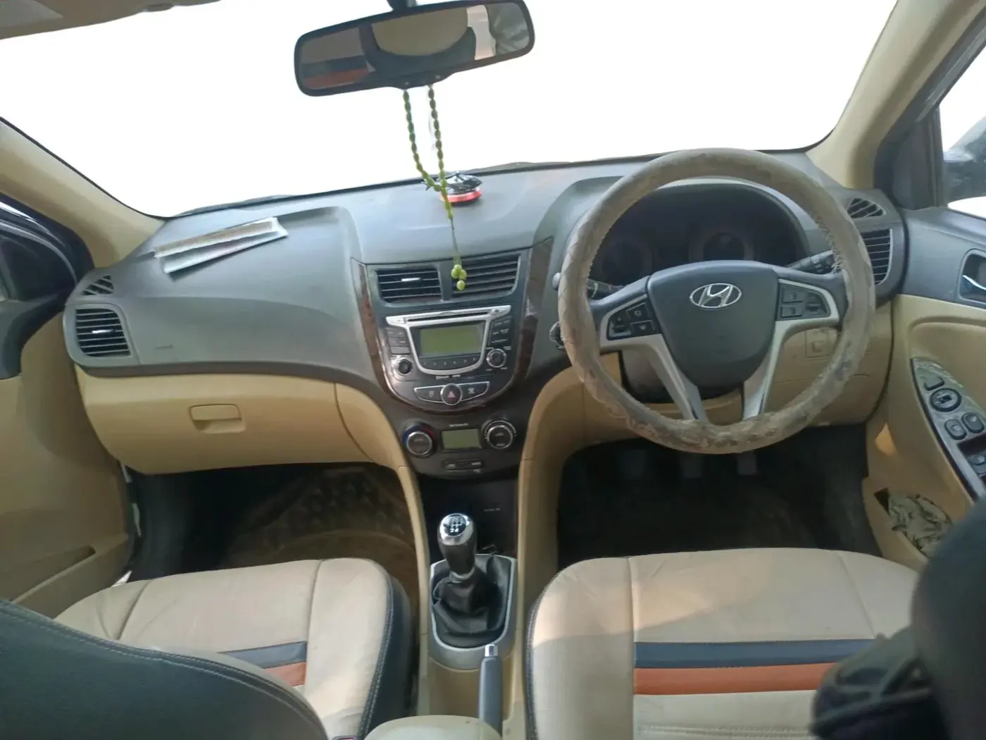 2012 Hyundai Verna FLUIDIC 1.6 VTVT SX, Petrol, Manual, 68,706 km, interior