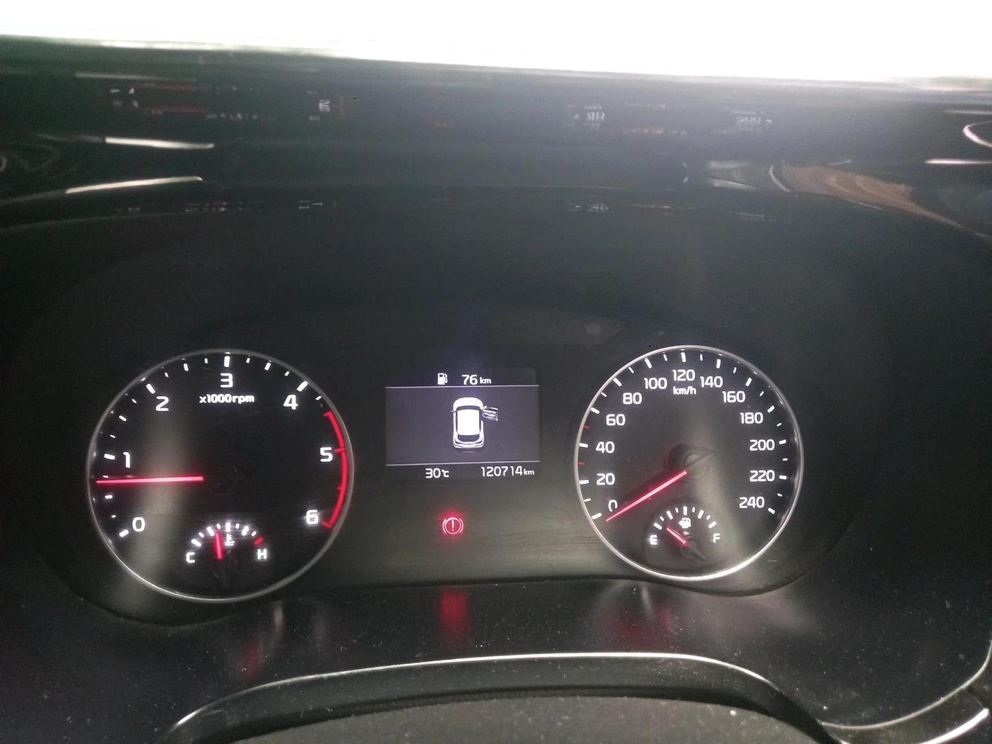 2020 KIA SELTOS HTK PLUS 1.5 DIESEL, Diesel, Manual, 1,20,714 km, interior