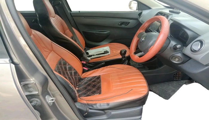 2016 Renault Kwid RXT 0.8, Petrol, Manual, 88,514 km, interior