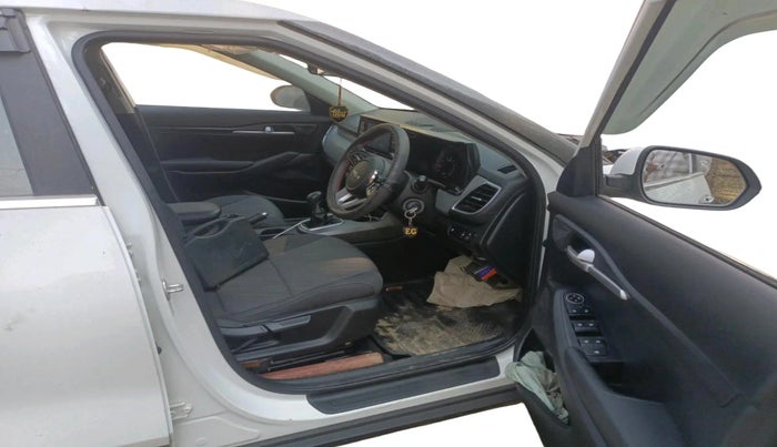 2022 KIA SELTOS HTK 1.5 PETROL, Petrol, Manual, 16,175 km, interior