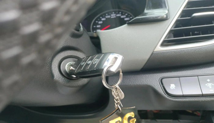 2022 KIA SELTOS HTK 1.5 PETROL, Petrol, Manual, 16,175 km, interior