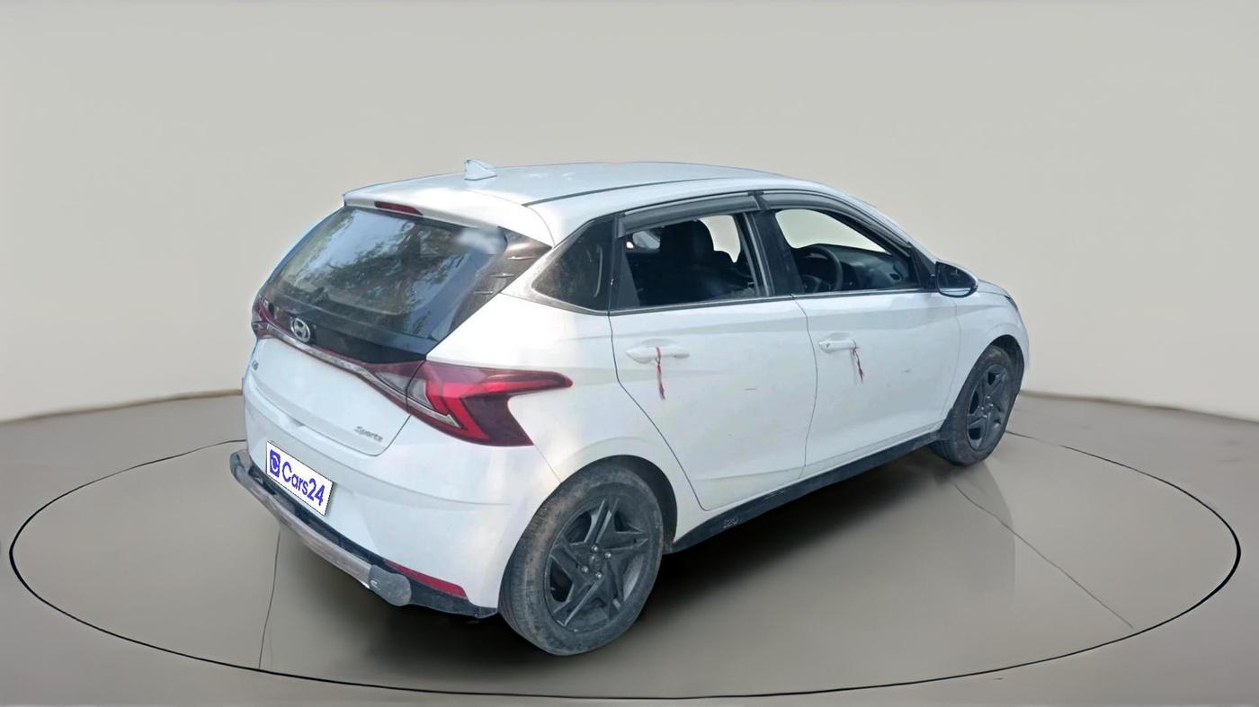 2021 Hyundai NEW I20 SPORTZ 1.2 MT, Petrol, Manual, 64,012 km, exterior