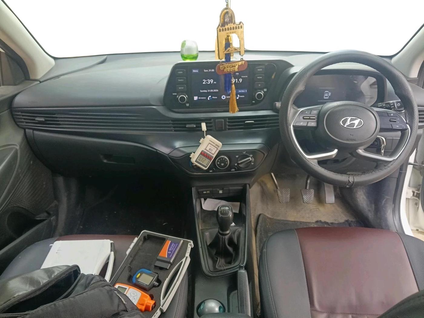 2021 Hyundai NEW I20 SPORTZ 1.2 MT, Petrol, Manual, 64,012 km, interior