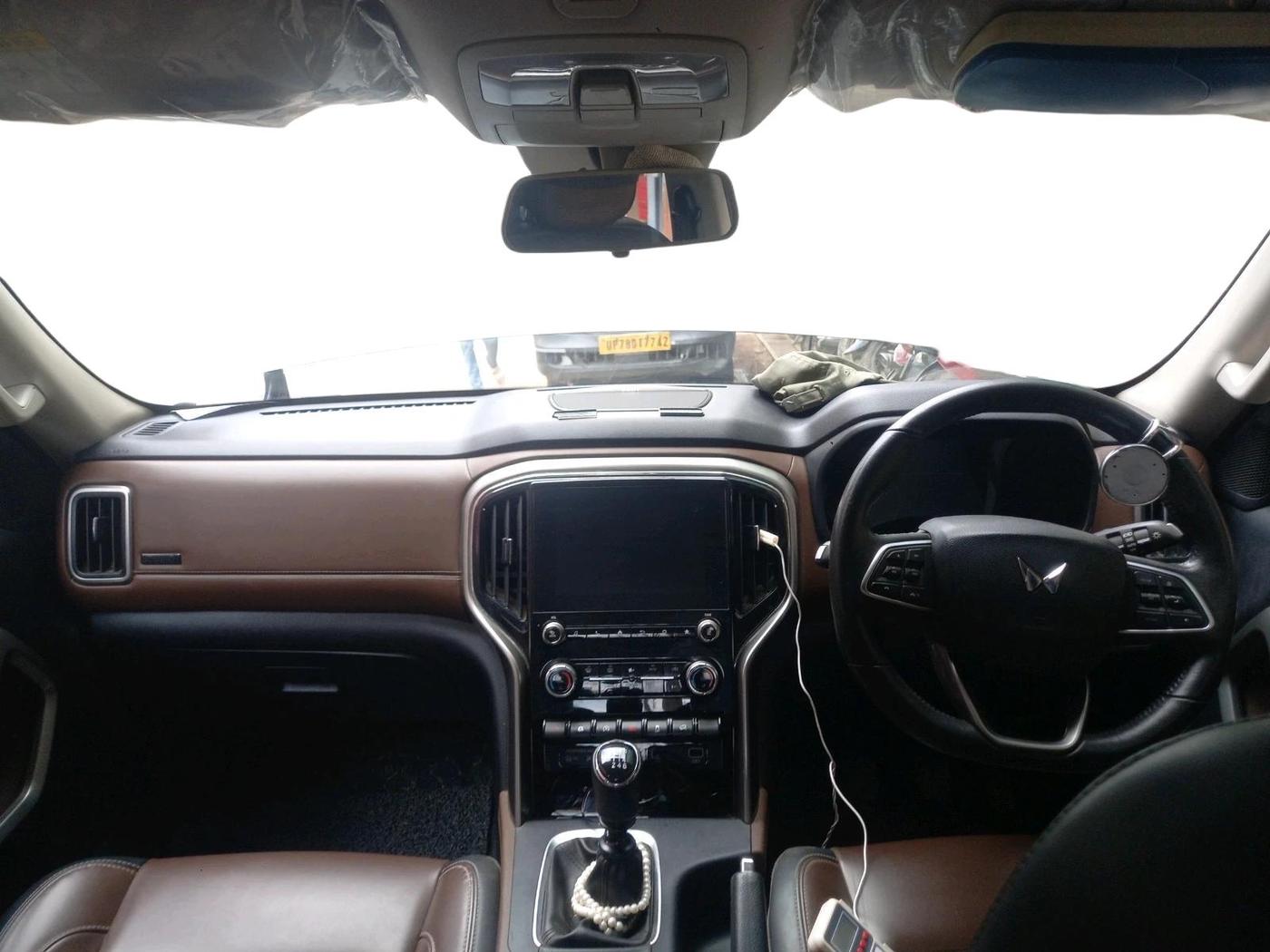 2023 Mahindra SCORPIO-N Z8 L PETROL MT 6 STR, Petrol, Manual, 31,398 km, interior