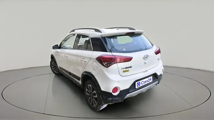 2015 Hyundai i20 Active 1.4, Diesel, Manual, 1,23,976 km, exterior