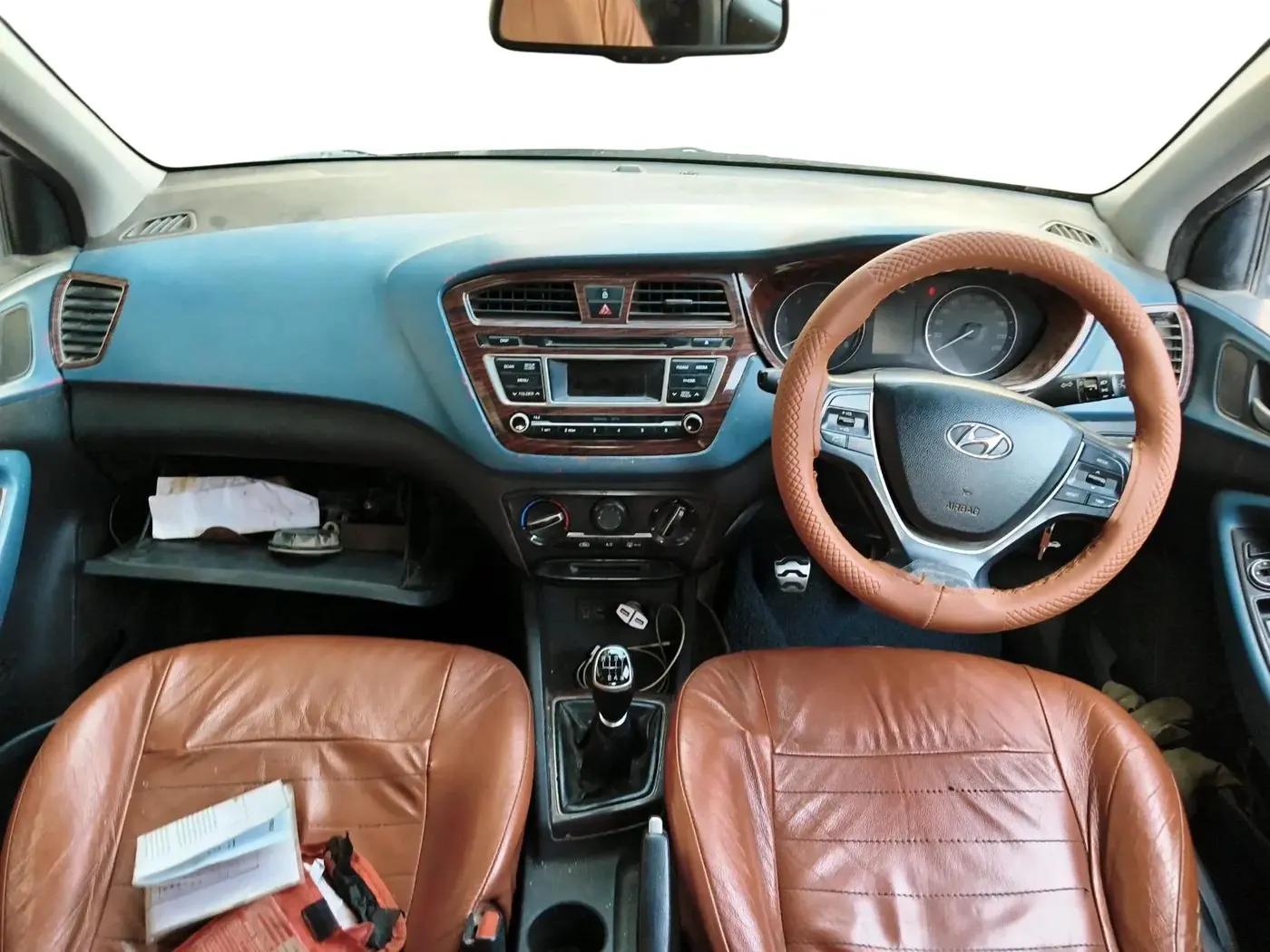 2015 Hyundai i20 Active 1.4, Diesel, Manual, 1,23,976 km, interior
