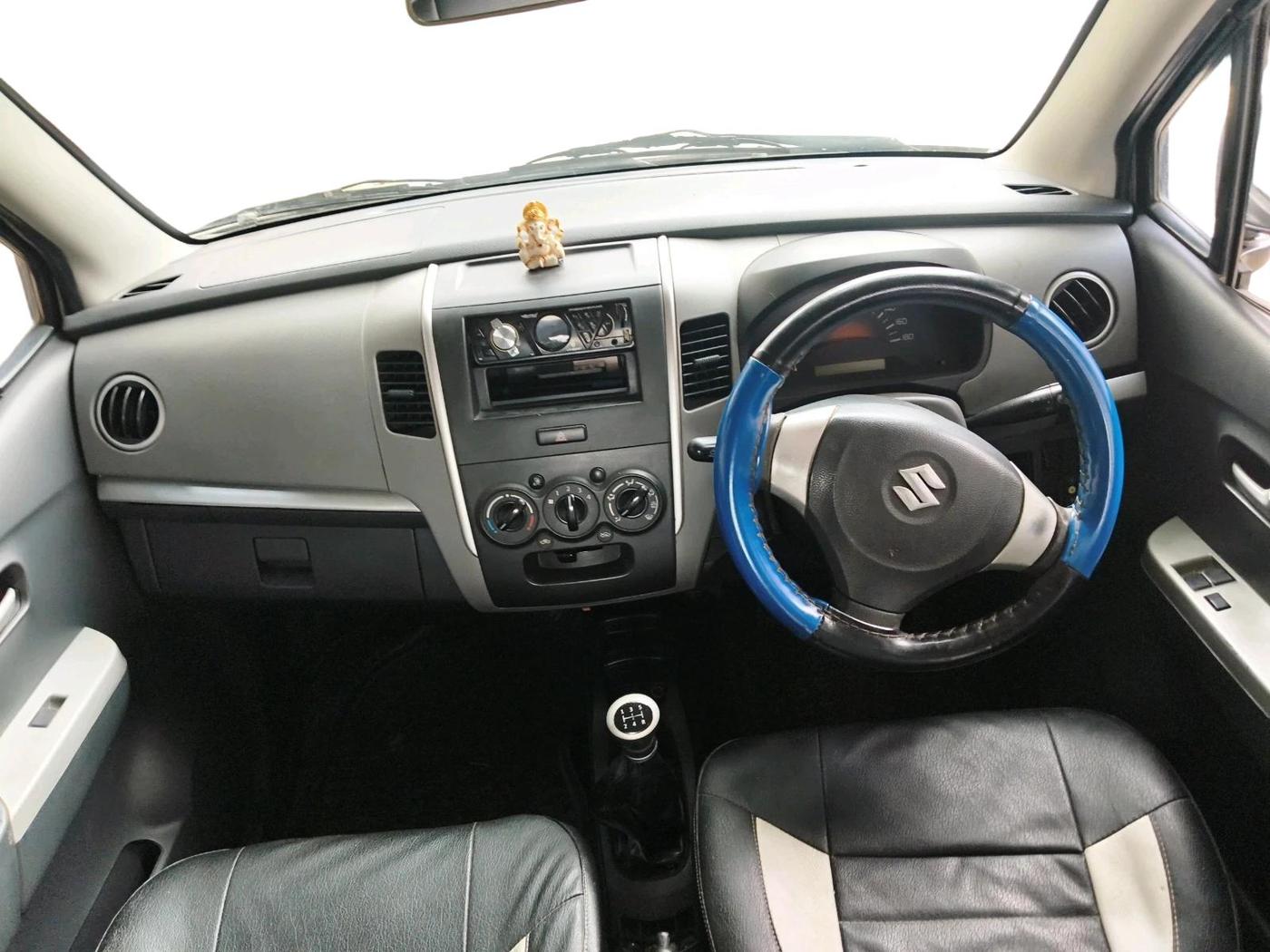2011 Maruti Wagon R 1.0 LXI CNG, CNG, Manual, 1,04,041 km, interior