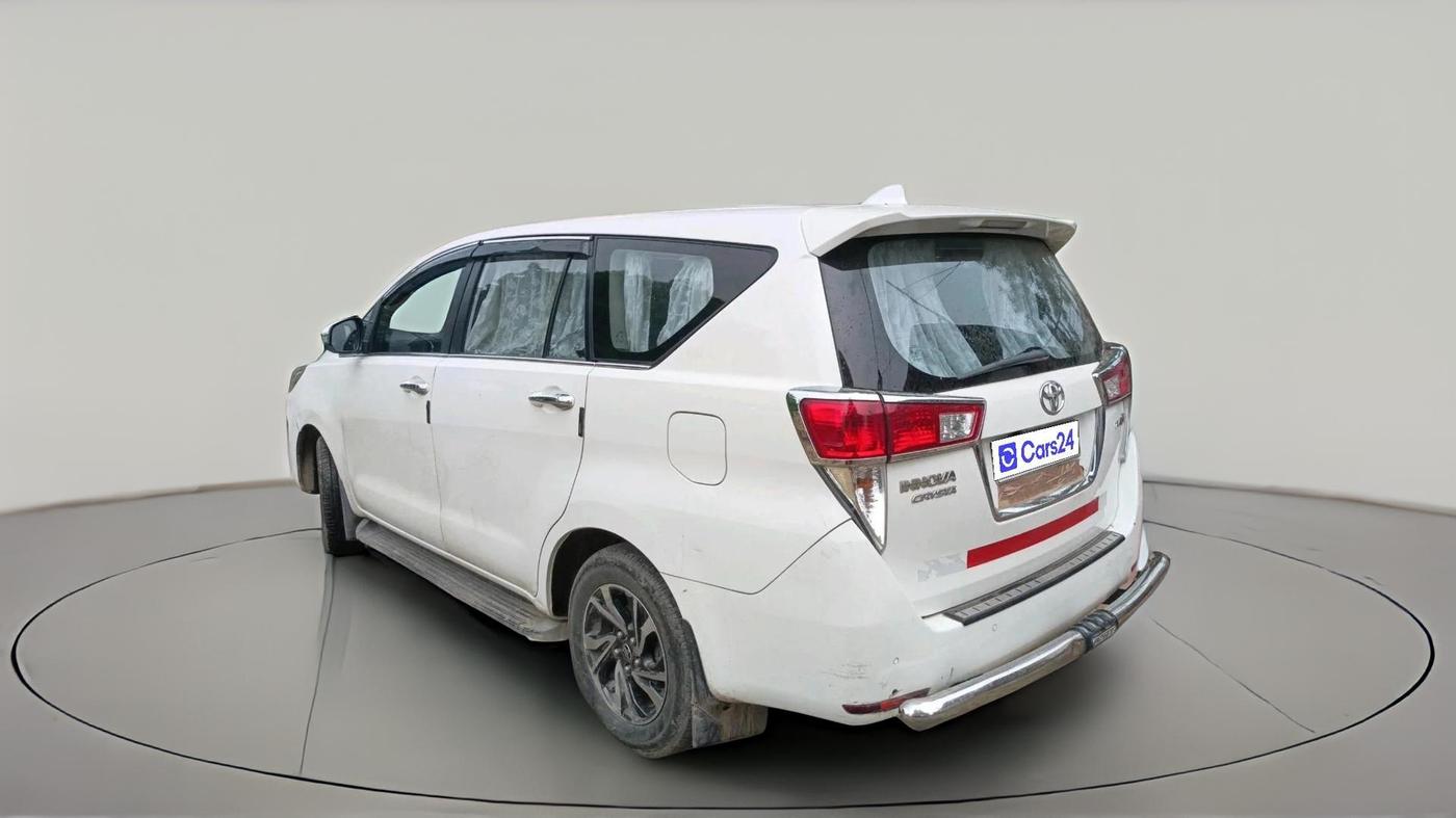 2022 Toyota Innova Crysta 2.4 G 8 STR, Diesel, Manual, 77,834 km, exterior