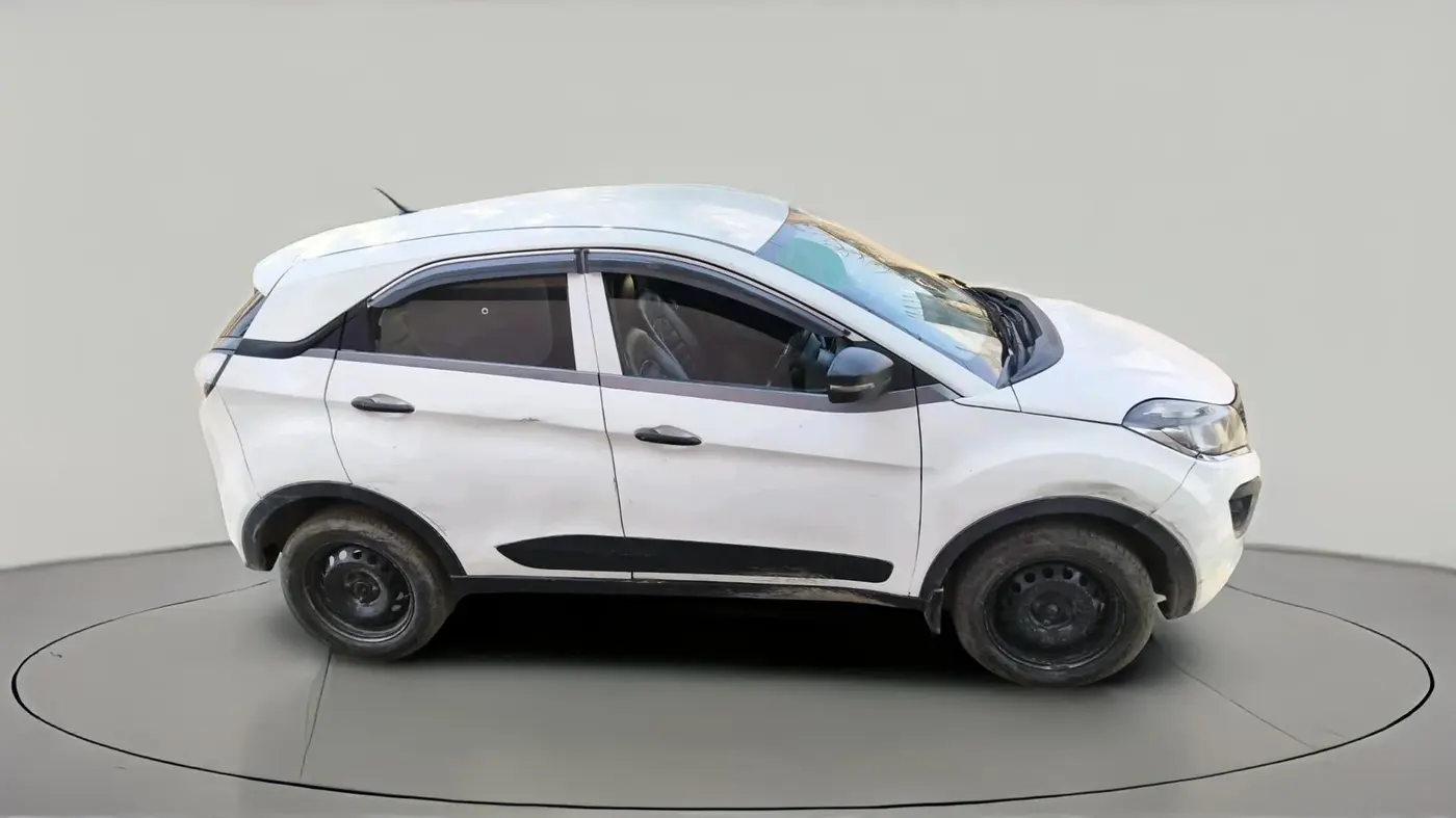 2018 Tata NEXON XM DIESEL, Diesel, Manual, 1,27,329 km, exterior
