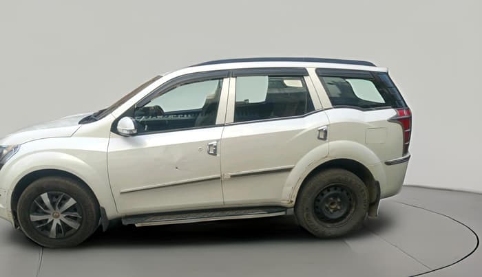 2017 Mahindra XUV500 W4, Diesel, Manual, 1,15,396 km, exterior
